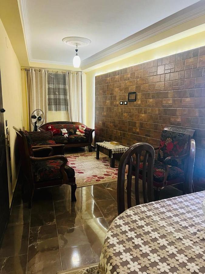 Momen Pyramids Inn Kafret el-Gabal Eksteriør billede